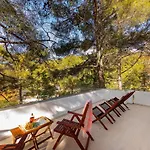 Forty Pine Trees Villa *