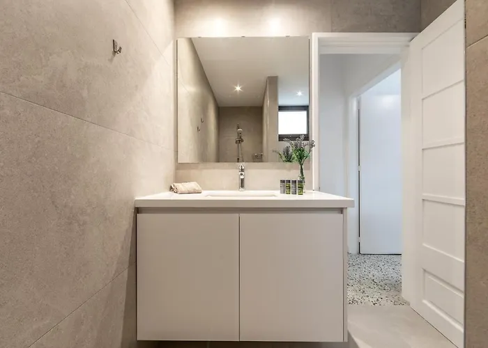 Forty Pine Trees * Platres