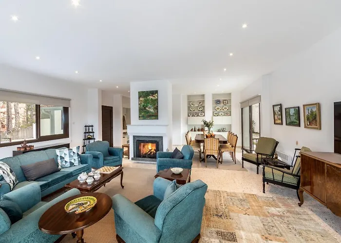 Forty Pine Trees Villa *